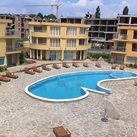 Holiday Village Mapi A1 شقة سوزوبول